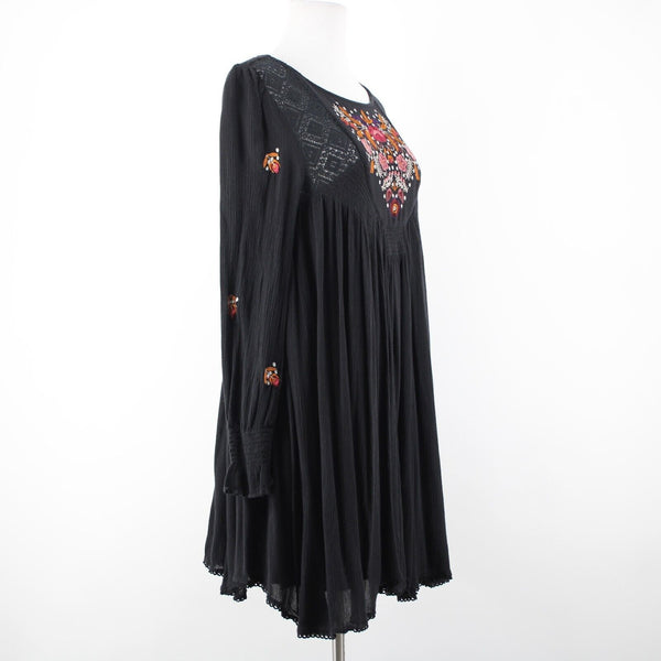 Free People Sz SP Black Burgundy Multi Embroidered 100% Rayon Bohemian Dress
