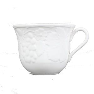 Wedgewood 1988 Strawberry & Vine Bone China White Textured 3" Tall Cup
