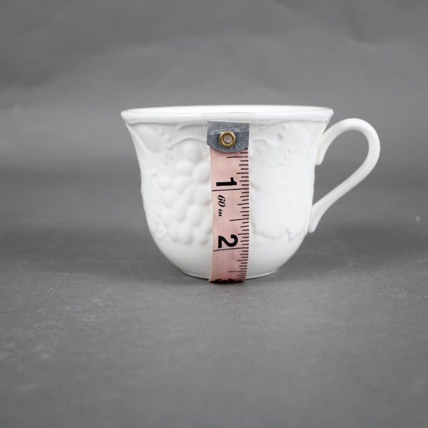 Wedgewood 1988 Strawberry & Vine Bone China White Textured 3" Tall Cup