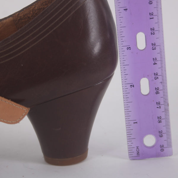 Chie Mihara Heels Sz 41 Brown Tan Buckle Closure Leather 2" Heels