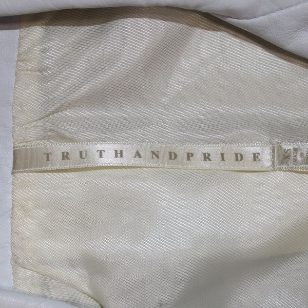 Truth And Pride Vest Sz XS Whiter Pockets Zipper 100% Leather Poly Lined Vest