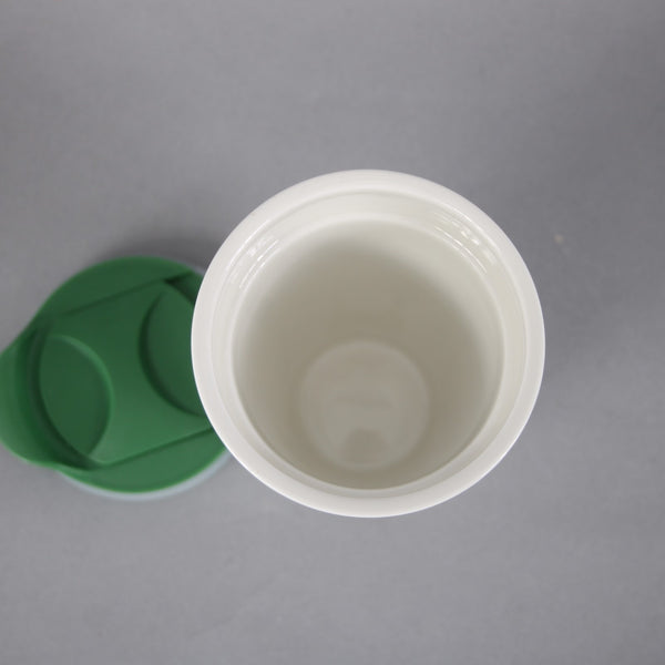 Spode Travel Mug Christmas Tree With Cap 8 oz Travel Mug