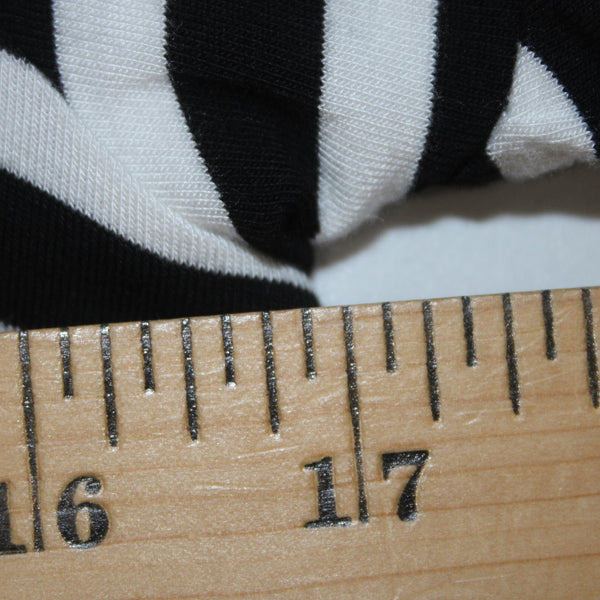 Marled Top Sz XS Black White Striped Round Bodycon Neck Rayon Spandex Top
