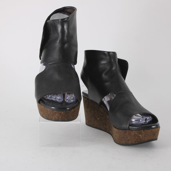 Coclico Mind Wedge Sz 37.5 Black Ankle Strap Leather 2.5" Wedge Platform Wedge