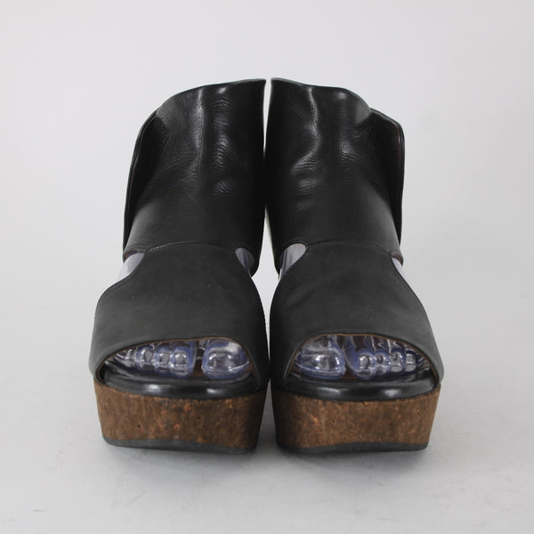 Coclico Mind Wedge Sz 37.5 Black Ankle Strap Leather 2.5" Wedge Platform Wedge