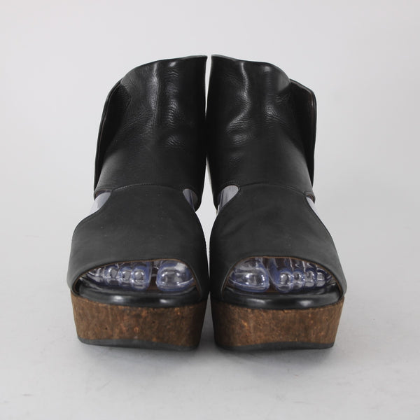 Coclico Mind Wedge Sz 37.5 Black Ankle Strap Leather 2.5" Wedge Platform Wedge