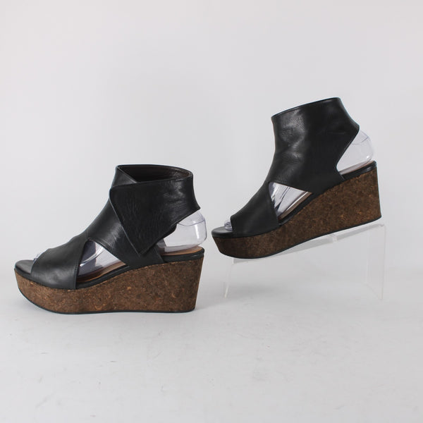 Coclico Mind Wedge Sz 37.5 Black Ankle Strap Leather 2.5" Wedge Platform Wedge