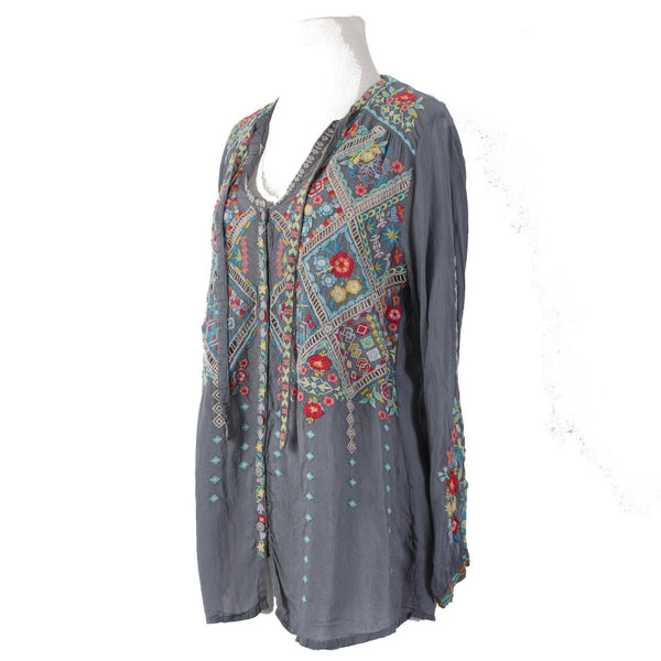 Johnny Was Top Sz S Gray Red Multi Colored Embroidered 100% Poly Top