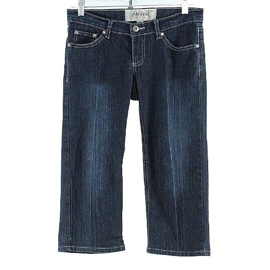 Aviva Sz 7 x 19 Navy Denim Embroidered Cotton Polyester Spandex Capri Jean