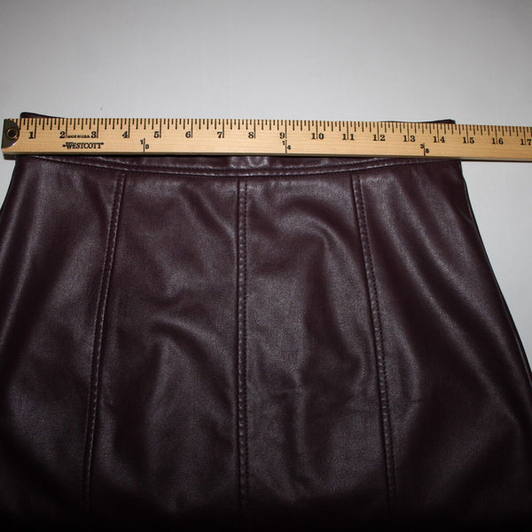 Banana Republic Sz 6 Purple Faux Leather Unlined Polyester Polyurethane Skirt