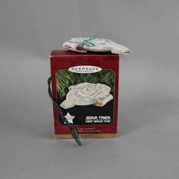 Hallmark Keepsake Ornament Star Trek USS Defiant Deep Space Untested