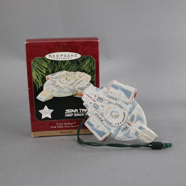 Hallmark Keepsake Ornament Star Trek USS Defiant Deep Space Untested