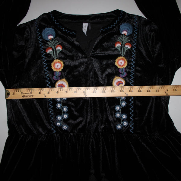 L Love Sz S Black Multi Color Embroidered Tasseled Velvet Poly Spandex Dress