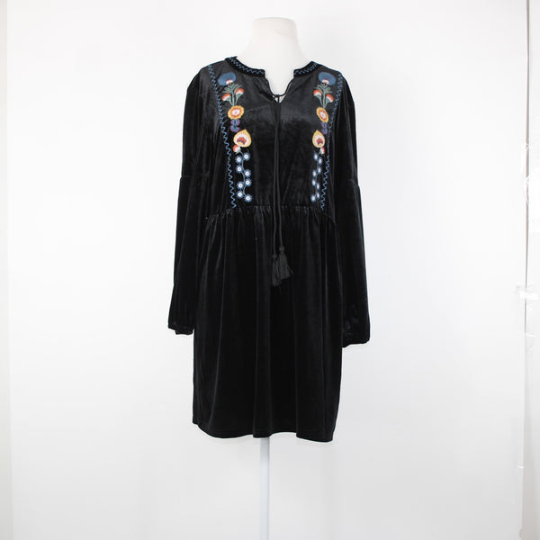 L Love Sz S Black Multi Color Embroidered Tasseled Velvet Poly Spandex Dress