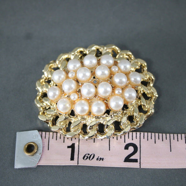 Tip Toe Shoe Clips Goldtone Oval Faux Pearls Chain Detail 2.5" Shoe Clips