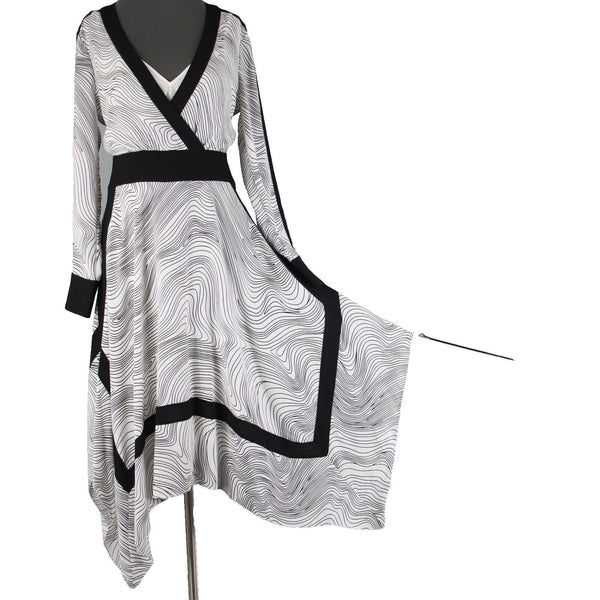 BCBG Maxazria NEW $348 Sz S Midnight Light Wave Black White Aysm Polyester Dress