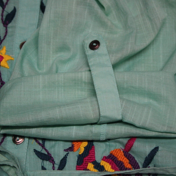 Double D Ranch Sz M Aqua Blue Multi Embroidered V Neck Button 100% Cotton Top