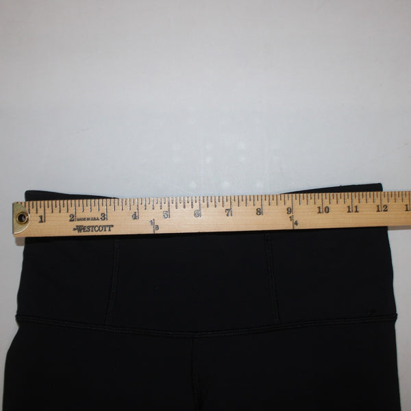 Lululemon AW Capri Pant Sz 4 x 18 Black Mesh Sides Pull On Nylon Lycra Elastane