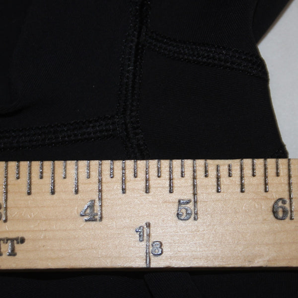 Lululemon AW Capri Pant Sz 4 x 18 Black Mesh Sides Pull On Nylon Lycra Elastane