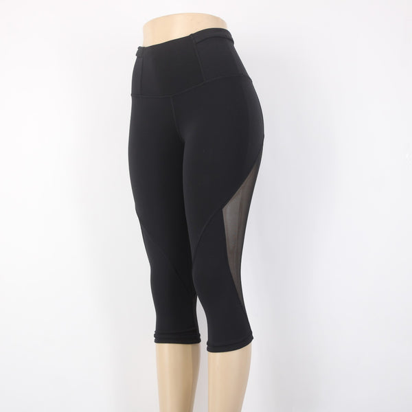 Lululemon AW Capri Pant Sz 4 x 18 Black Mesh Sides Pull On Nylon Lycra Elastane