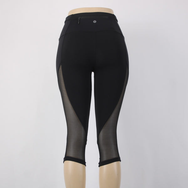 Lululemon AW Capri Pant Sz 4 x 18 Black Mesh Sides Pull On Nylon Lycra Elastane