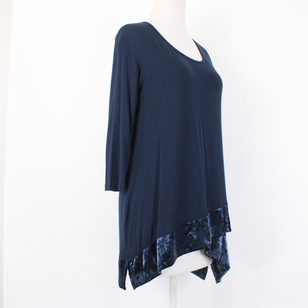 Pebble And Stone Top NEW Sz S Navy Blue Asymmetrical Rayon Spandex Top