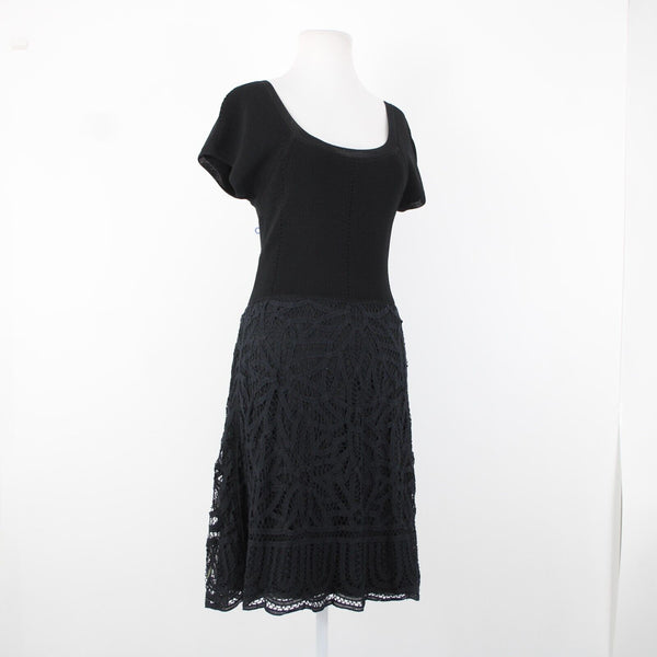 V Christina Sz M Black Lined Lace Bottom Cotton Viscose Spandex Fit Flare Dress
