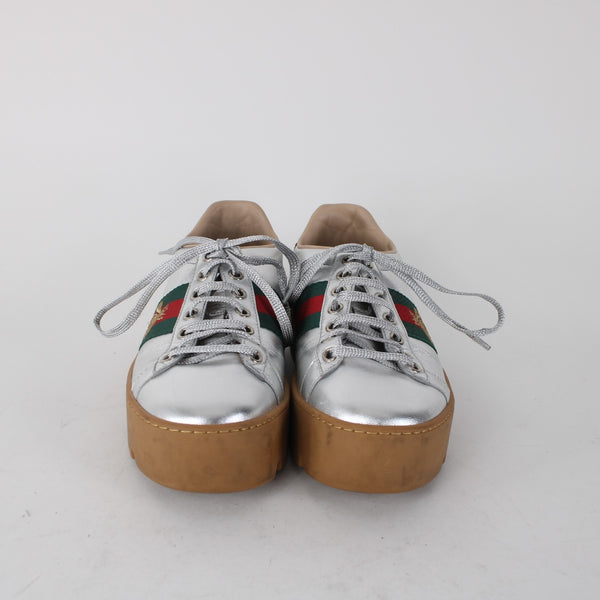 Gucci Flats Sz 35 Silver Green Multi Color Metallic Logo Lace Up Leather Flats
