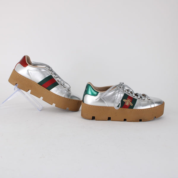 Gucci Flats Sz 35 Silver Green Multi Color Metallic Logo Lace Up Leather Flats