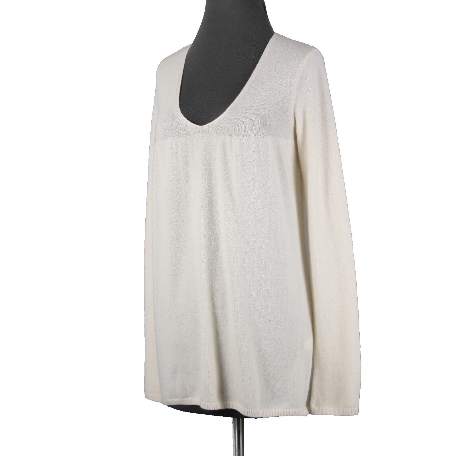 Vince Sz M Ivory Cream Pleated Round Neck Long Sleeve 100% Cashmere Sweater