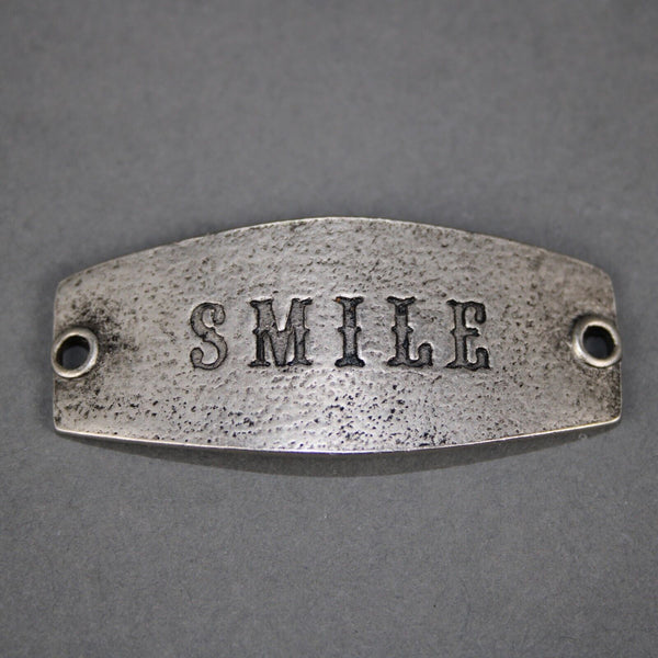 LE NEW $18 Silver Metal SMILE Charm