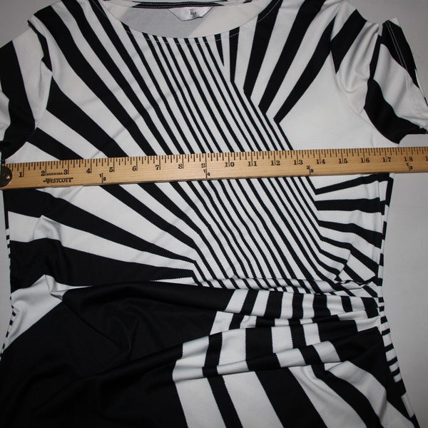 Tia Sz 8 White Black Abstract Pleated Short Sleeve Round Neck Poly Elasthan Top