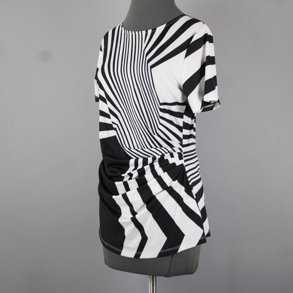 Tia Sz 8 White Black Abstract Pleated Short Sleeve Round Neck Poly Elasthan Top