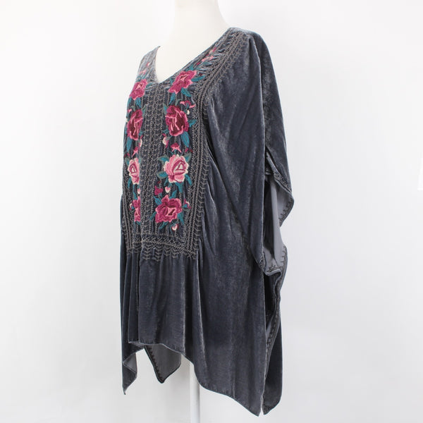 Johnny Was JWLA Top Sz M Gray Multi Color Velour Embroidered Rayon Silk Top