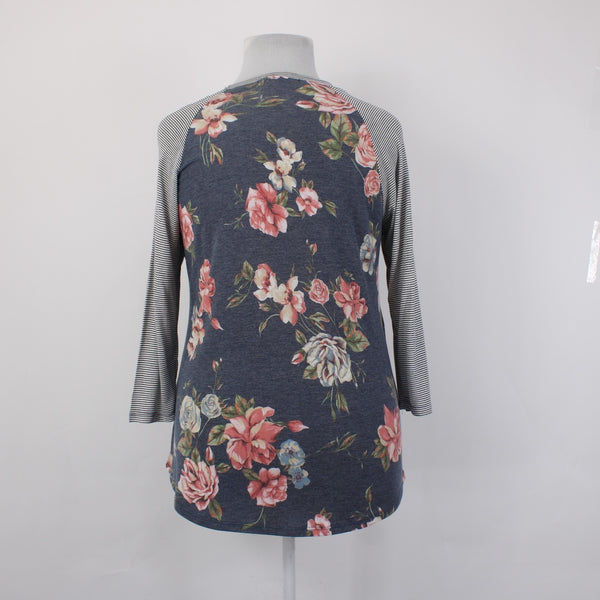 Chris Carol Plus Top NEW $29 Sz 2XL Gray Blue Multi Color Floral Poly Rayon Top