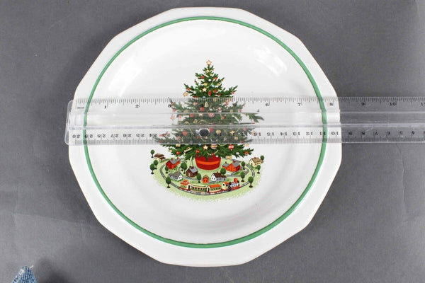 Pfaltzgraff Christmas Heritage 2-Tier Serving Tray