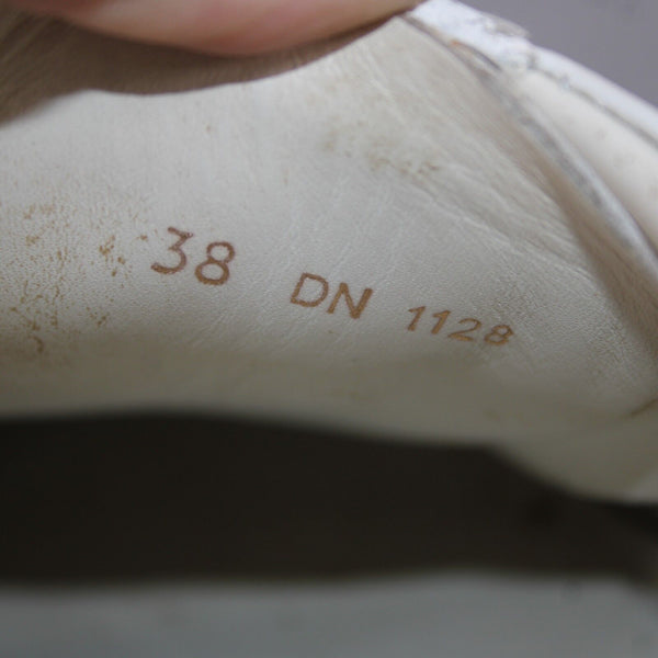 Givenchy DN1128 Sz 38 White Black Logo Slip On Leather Rubber Flats Shoes