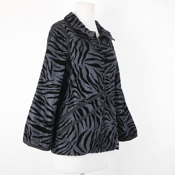 Flair NEW Sz S Black Gray Animal Print Mixed Media Collar  100% Polyester Jacket