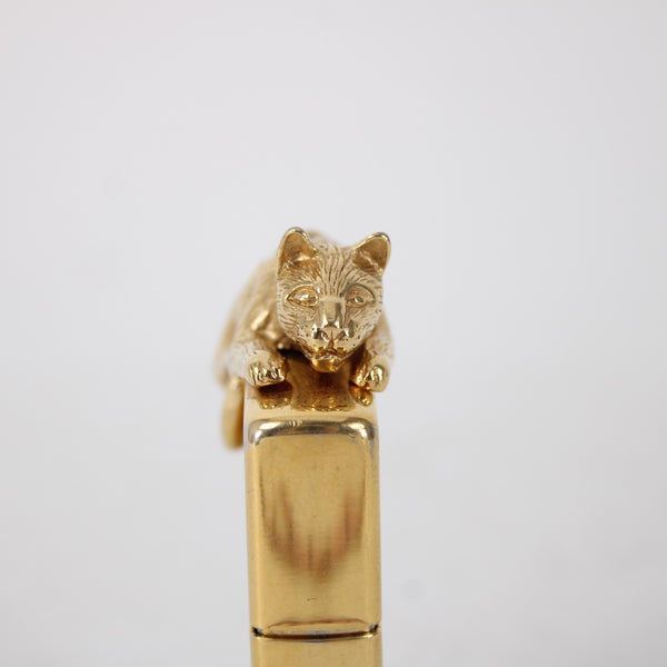 Zippo 3D Cat Lighter Gold Tone 3D Art Cat Resting On Top Zippo Lighter