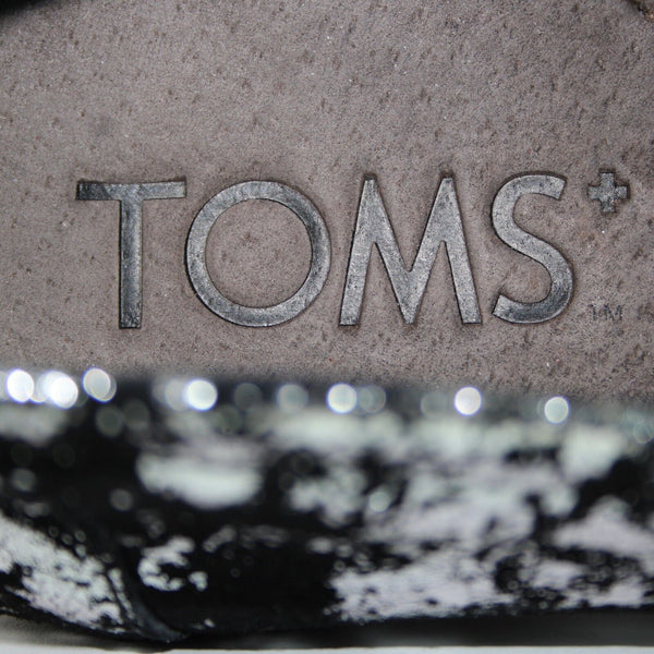 Toms Classics Metal $115 Sz 8 Black Silver Brushed Metallic Fabric Flats