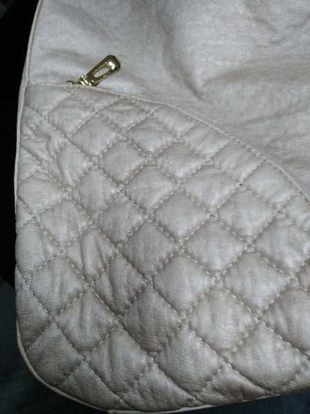 Alyssa NEW 14 X 16 X 3.5 Creamy Gold Zip Top Pockets Vegan Lead Free Soft Purse