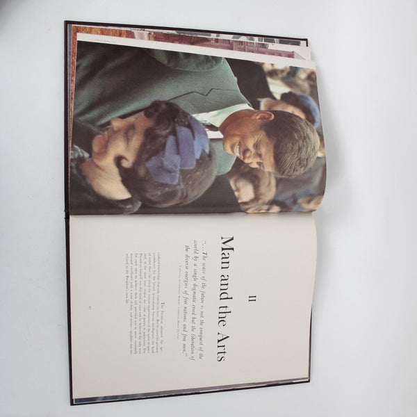 America The Beautiful A Man Of Destiny Churchill Country Beautiful Book