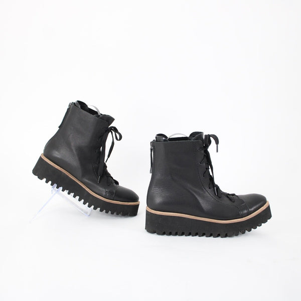All Black Sz 38.5 Black Tan Lace Up Zipper Closure Leather Rubber Sole 2" Boots