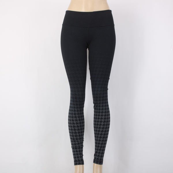 Lululemon AW Pant Sz 6 x 31 Black Gray Pull On Skinny No Fabric Label AW Pant