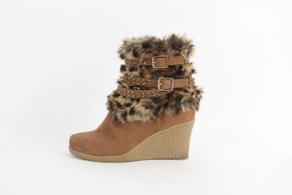 Joan Boyce Sz 6M Brown Black Strappy Rhinestone Faux Fur Suede Wedge Boot