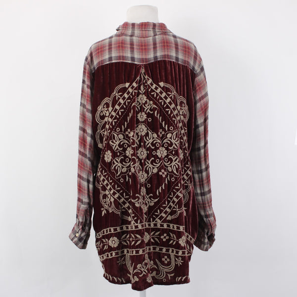 Johnny Was Workshop Top Sz L Burgundy Red Tan Embroidered Buttons Cotton Top