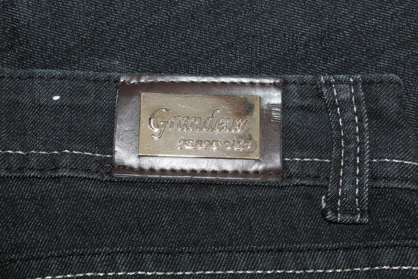 Grandeur Sz 11 x 17 Black Denim Cotton Blend Rhinestone Pocket Capri Jeans