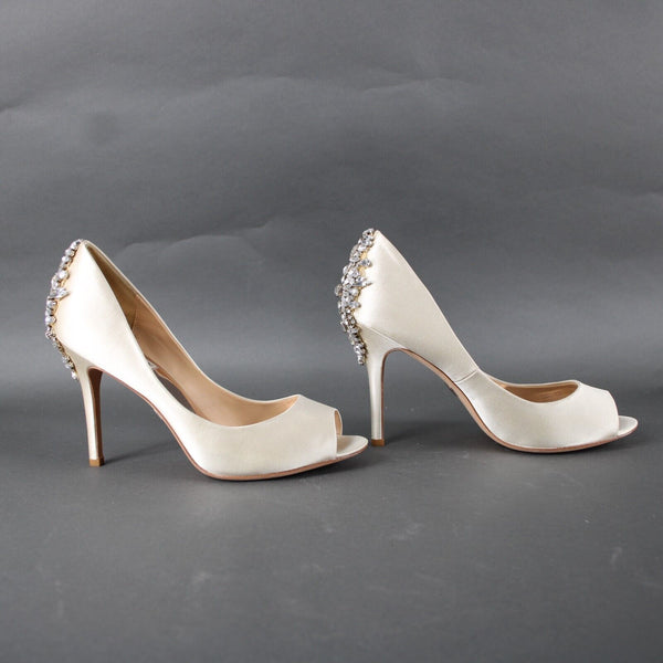 Badgley Mischka Sz 9 Cream Silver Rhinestones Heels MM w Leather Sole 4" Heel