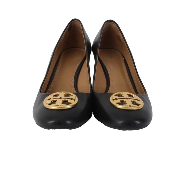 Tory Burch Wedge Heels Sz 8 Black Gold Hardware Leather 2.5 Wedge Logo Heels