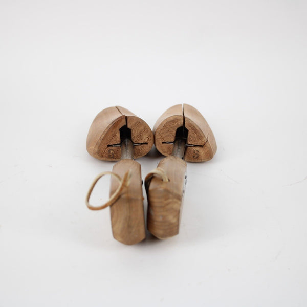 Weinstock's Sz 3 Wood 12" Two Shoe Trees